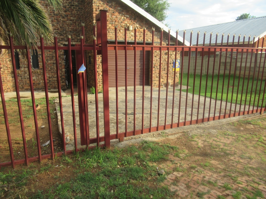 3 Bedroom Property for Sale in Riebeeckstad Free State